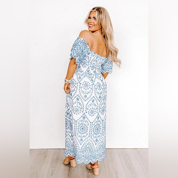 Shop Impressions Eyelet Maxi - Picture 4 of 4